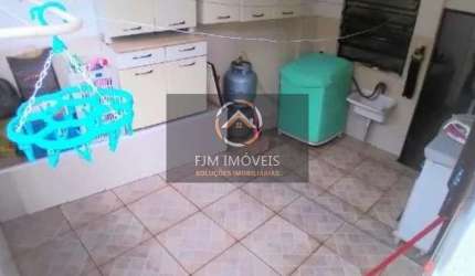 Casa à Venda  em Fonseca, Niterói - 150m², 2 Quartos, R$ 330k