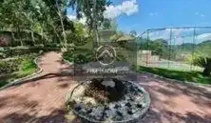 FJM Imóveis vende: Espaçoso apartamento de 3 quartos em Maria Paula - São Gonçalo por R$336K para venda