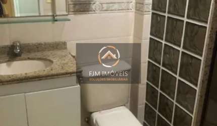 Apartamento em São Domingos - Niterói com 80M², 2 dormitórios, 2 banheiros por R$ 400.000 para venda. Confira agora!