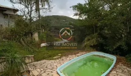 Casa de Condomínio em Badu: 4 Suítes por R$1.080.000