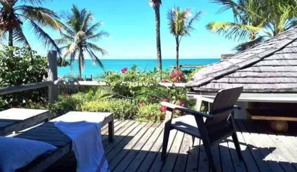 CASA NA PRAIA DE CARAÍVA