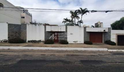 Casa a venda na Av Brasil