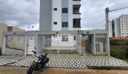 Apartamento à venda no Edifício Guilhermina Brito no Bairro Candeias em Vitória da Conquista, BA