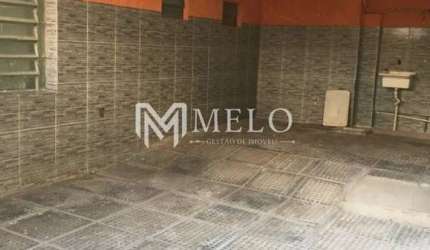 Casa com 2qts, suíte, 2 vagas com 110m2 Tamarineira.