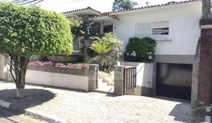 Casa para Venda em Suzano, Sesc, 7 dormitórios, 2 suítes, 4 banheiros, 2 vagas