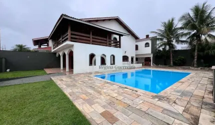 Casa com 4 dormitórios à venda, 286 m² por R$ 990.000,00 - Jardim Marcia - Peruíbe/SP
