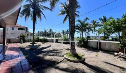 Casa à venda em Peruíbe, no bairro Balneário Florida.