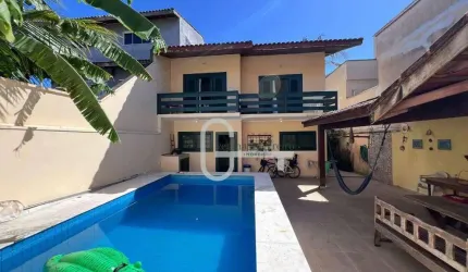 Casa com 3 dormitórios à venda, 322 m² por R$ 795.000,00 - Centro - Peruíbe/SP
