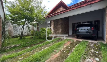 Casa com 4 dormitórios à venda, 220 m² por R$ 1.200.000,00 - Centro - Peruíbe/SP