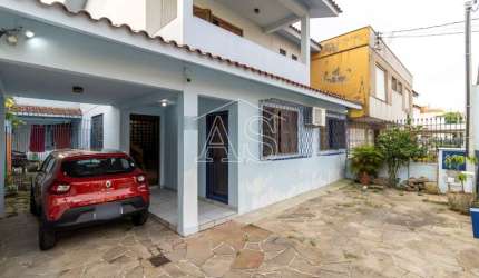 Casa com 3 quartos à venda na Rua Coronel Jaime da Costa Pereira, 318, Partenon, Porto Alegre, 274 m2 por R$ 765.000