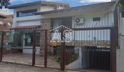 Casa com 4 quartos à venda na Rua Professor Ulisses Cabral, 64, Chácara das Pedras, Porto Alegre, 396 m2 por R$ 1.930.000