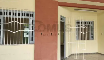 Casa Para Vender com 3 quartos 1 suíte no bairro Luzia em Aracaju