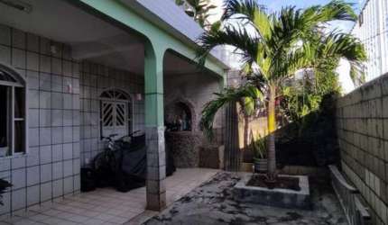 Casa Para Vender com 5 quartos, sendo 2 suítes no bairro São Conrado em Aracaju