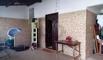 Casa Para Vender com 4 quartos, sendo 1 suíte no bairro Siqueira Campos em Aracaju