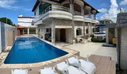 Casa Para Vender com 8 quartos 4 suítes no bairro Atalaia em Aracaju