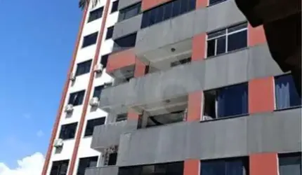 Apartamento Para Vender com 3 quartos 1 suíte no bairro Treze de Julho em Aracaju
