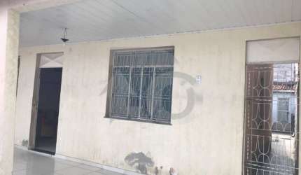 Casa Para Vender com 3 quartos no bairro Dezoito do Forte em Aracaju