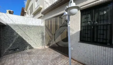 Casa Para Vender com 4 quartos 1 suíte no bairro Novo Paraíso em Aracaju