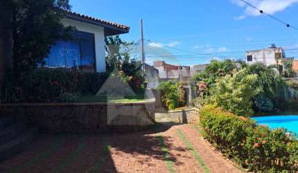 Casa Para Vender com 4 quartos 2 suítes no bairro Atalaia em Aracaju