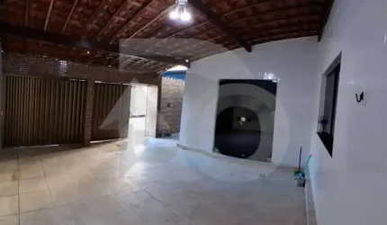 Casa Para Vender com 3 quartos no bairro Farolândia em Aracaju