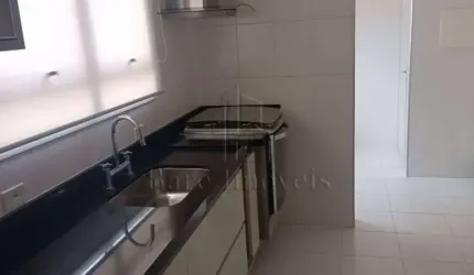 Apartamento com 3 Dormitórios, 2 Vagas e Depósito no Baeta Neves
