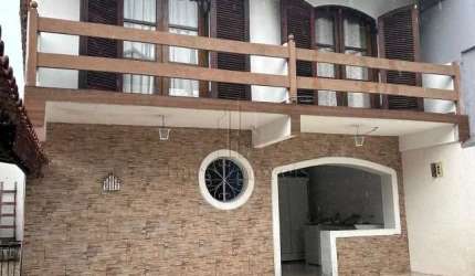 Casa Estilo Colonial com Piscina na Vila Humaitá, Santo André