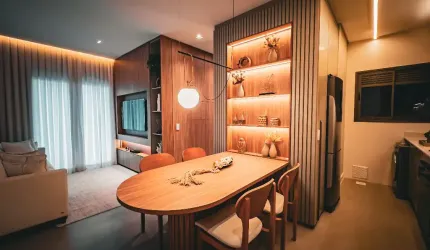 Apartamento Garden Mobiliado e Decorado com 2 Dormitórios, Suíte e Jardim Privativo