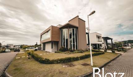Casa de Oportunidade em Condomínio Fechado – Completa e Pronta para Morar