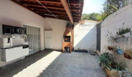 VENDA de Casa modelo Mariana, 3 Quartos sendo 2 Planejados, Cozinha Planejada e Quintal Amplo no Condomínio Villa Flora, Sumaré/SP