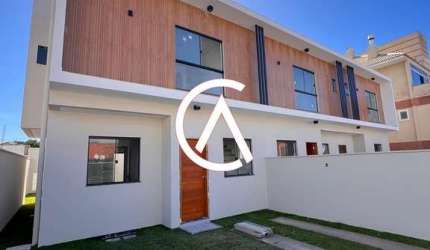Seu Futuro Lar: Casa Moderna com Suíte e Localização Privilegiada!
