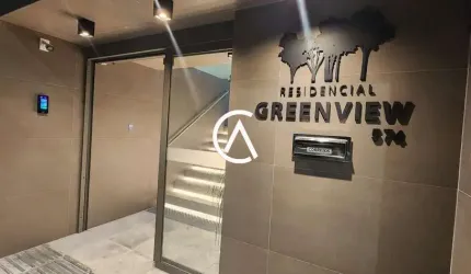Viva o Sonho: Apartamento Garden com Estilo Mid-Century a 500m do Mar!