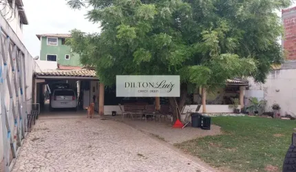 Casa com 4 quartos à venda na Rua Milena Ramone Alencar Ramos, 405, Ipitanga, Lauro de Freitas por R$ 750.000