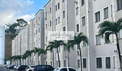 Apartamento com 2 quartos à venda na Rua Doutor Gerino de Souza Filho, 5197, Caixa D'Água, Lauro de Freitas, 45 m2 por R$ 160.000