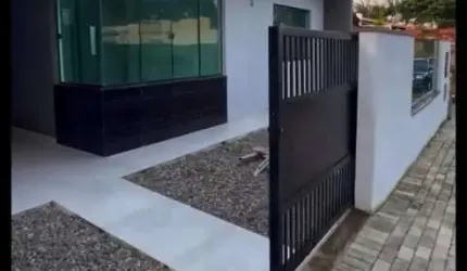 Casa para Venda em Balneário Piçarras, ITACOLOMI, 2 dormitórios, 1 suíte, 2 banheiros, 2 vagas