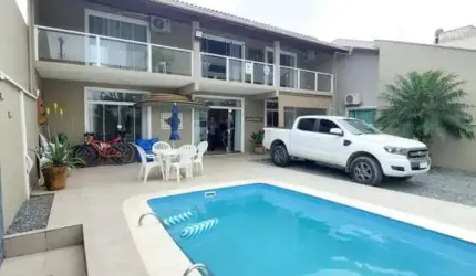 Casa para Venda em Balneário Piçarras, ITACOLOMI, 3 dormitórios, 1 suíte, 3 banheiros, 2 vagas