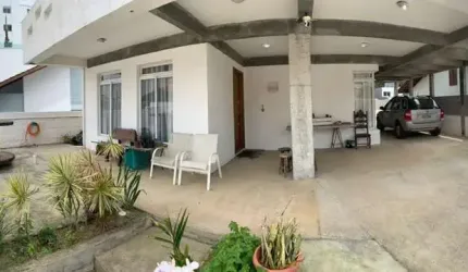 Casa para Venda em Balneário Piçarras, ITACOLOMI, 3 dormitórios, 3 suítes, 4 banheiros