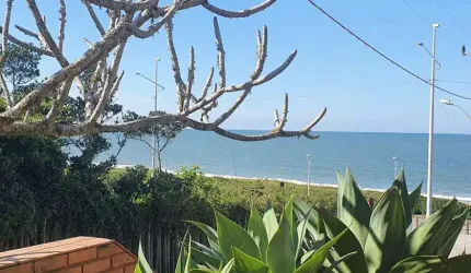Casa para Venda em Balneário Piçarras, ITACOLOMI, 5 dormitórios, 2 suítes, 3 banheiros, 5 vagas