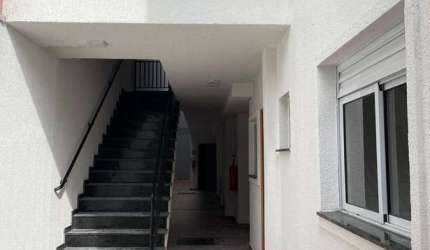 Apartamento, 40m2 com quintal, Guilhermina, Zona leste - SP