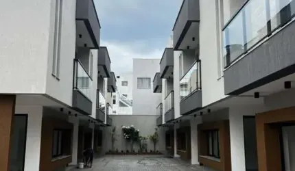 Casa em Condomínio para Venda em Lauro de Freitas, Ipitanga, 3 dormitórios, 3 suítes, 4 banheiros, 1 vaga