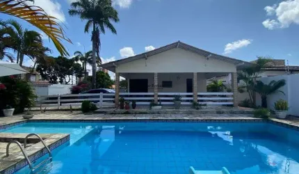Casa com 4 quartos - 332m², à venda em Capim Macio, Natal/RN