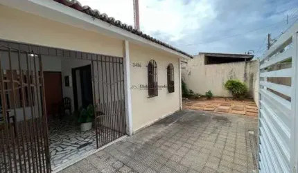 Casa com 3 quartos, 118m² à venda em Candelária, Natal/RN