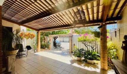Casa à venda com 3 quartos, 248m², em Ponta Negra, Natal/RN