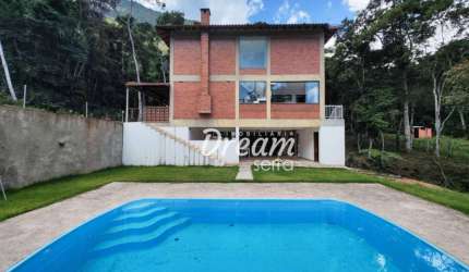 Casa com 3 dormitórios à venda, 300 m² por R$ 760.000,00 - Três Córregos - Teresópolis/RJ