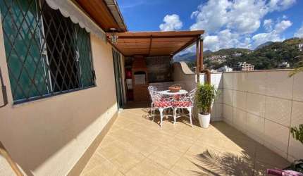 Cobertura com 2 dormitórios à venda, 112 m² por R$ 690.000,00 - Várzea - Teresópolis/RJ