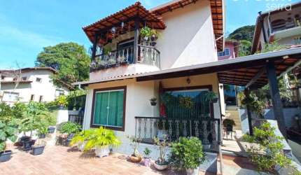 Casa com 4 dormitórios à venda, 190 m² por R$ 760.000,00 - Vargem Grande - Teresópolis/RJ