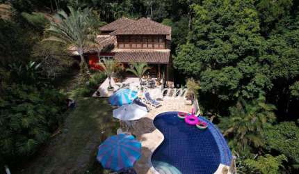 Casa com 4 dormitórios à venda, 171 m² por R$ 1.950.000,00 - Itaipava - Petrópolis/RJ