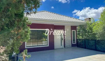 Casa com 3 dormitórios à venda, 150 m² por R$ 950.000,00 - Albuquerque - Teresópolis/RJ