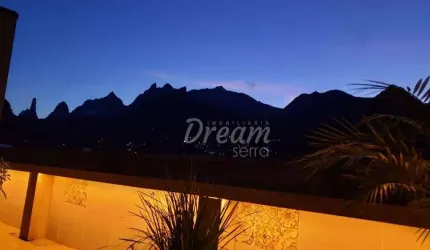 Cobertura com 3 dormitórios à venda, 222 m² por R$ 1.390.000,00 - Alto - Teresópolis/RJ