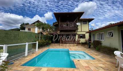 Casa com 4 dormitórios à venda, 110 m² por R$ 990.000,00 - Cuiabá - Petrópolis/RJ