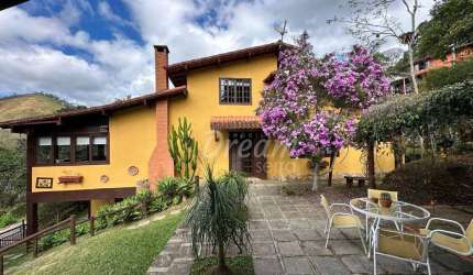 Casa com 3 dormitórios à venda, 189 m² por R$ 1.150.000,00 - Vargem Grande - Teresópolis/RJ